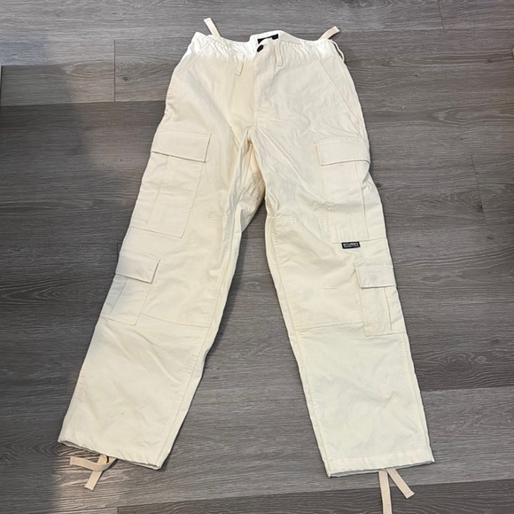 Men's Cream Cargo Pants - Picture 1 of 3
